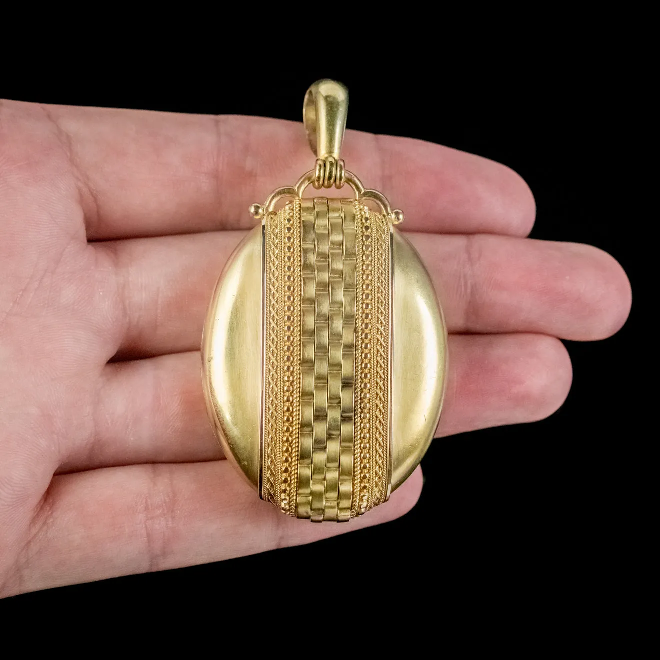 Antique Victorian Locket 15ct Gold Circa 1880