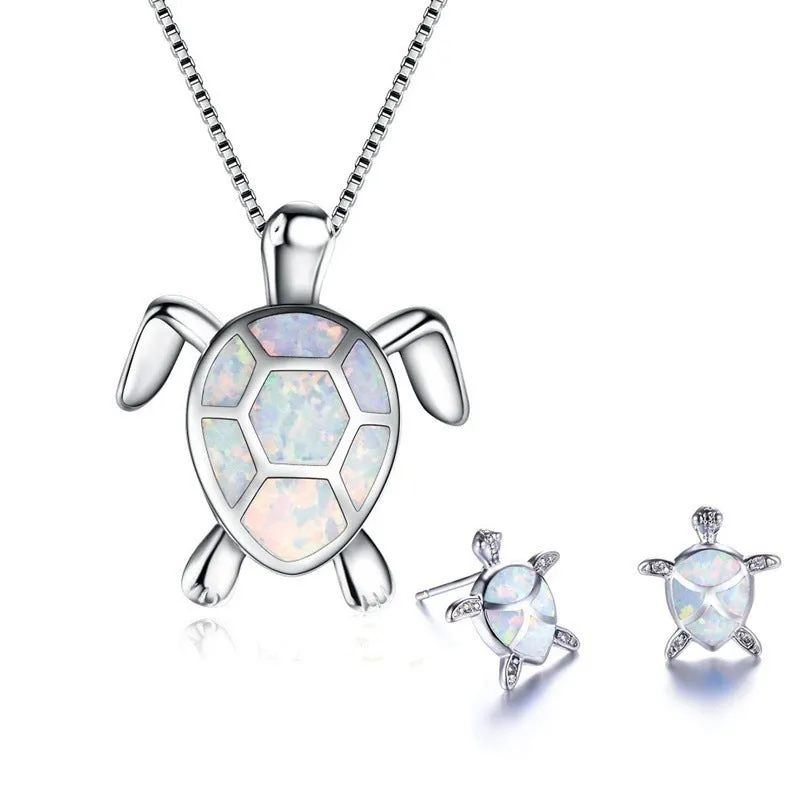 Fashion Turtle Simple Necklace Stud Earrings Set