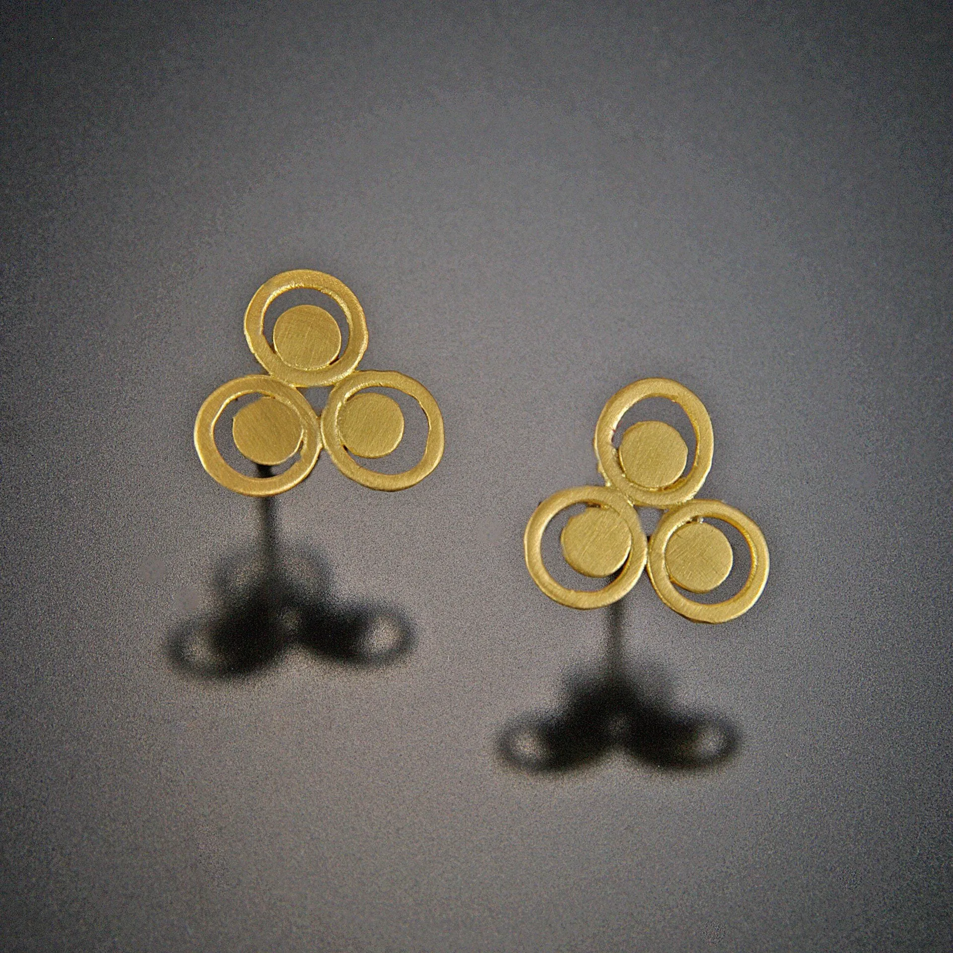 Gold Filigree Dot Trio Stud Earrings