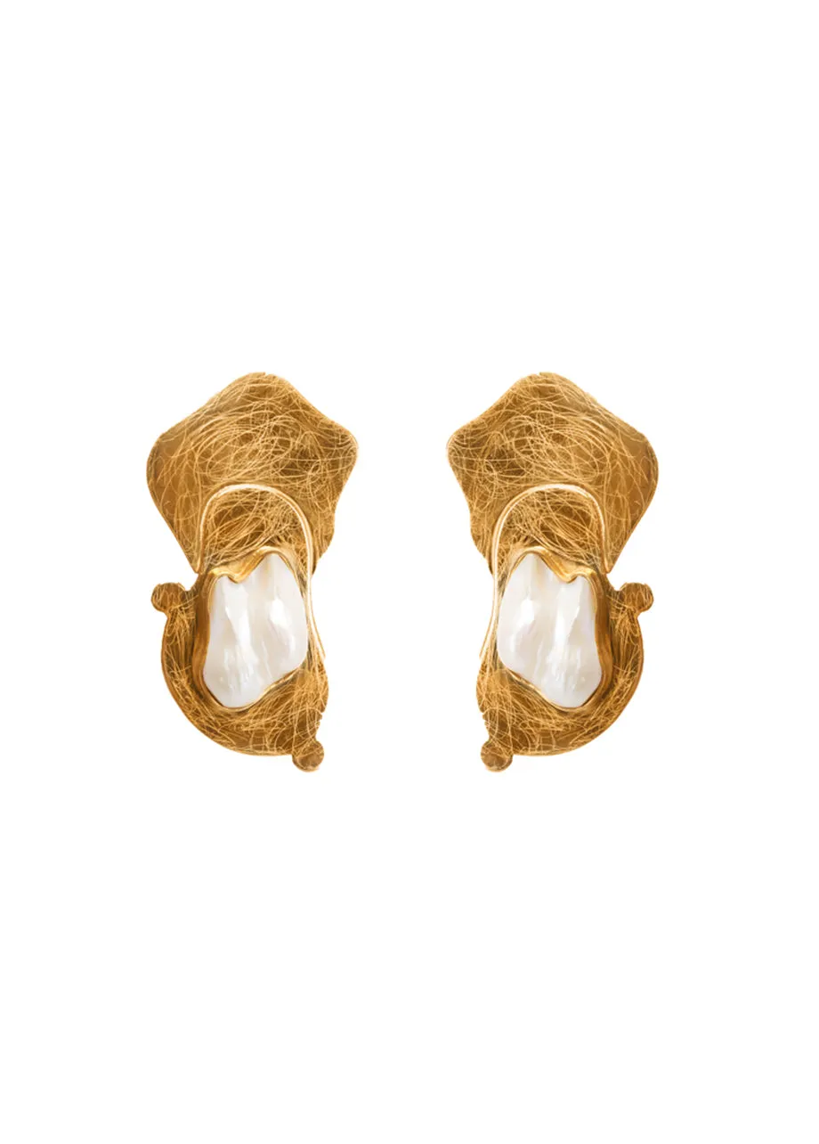 OYSTER EARRINGS