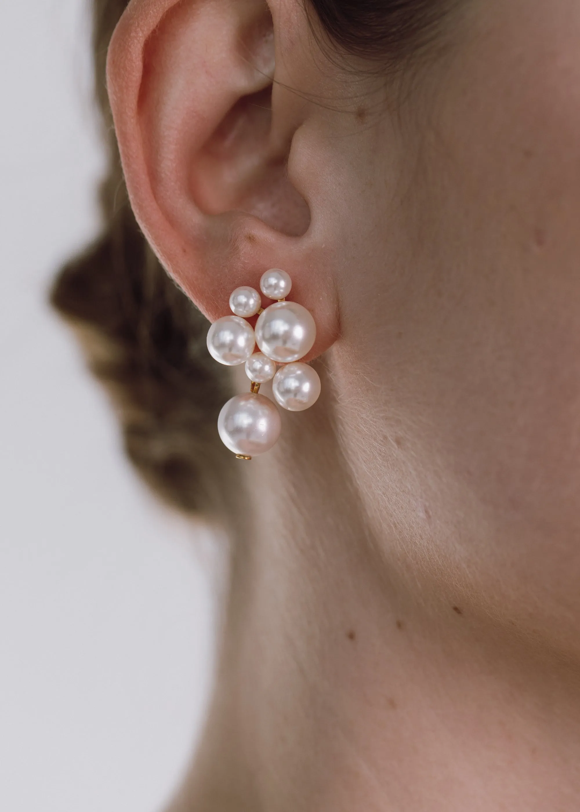 Perlita Earrings -- Pearl