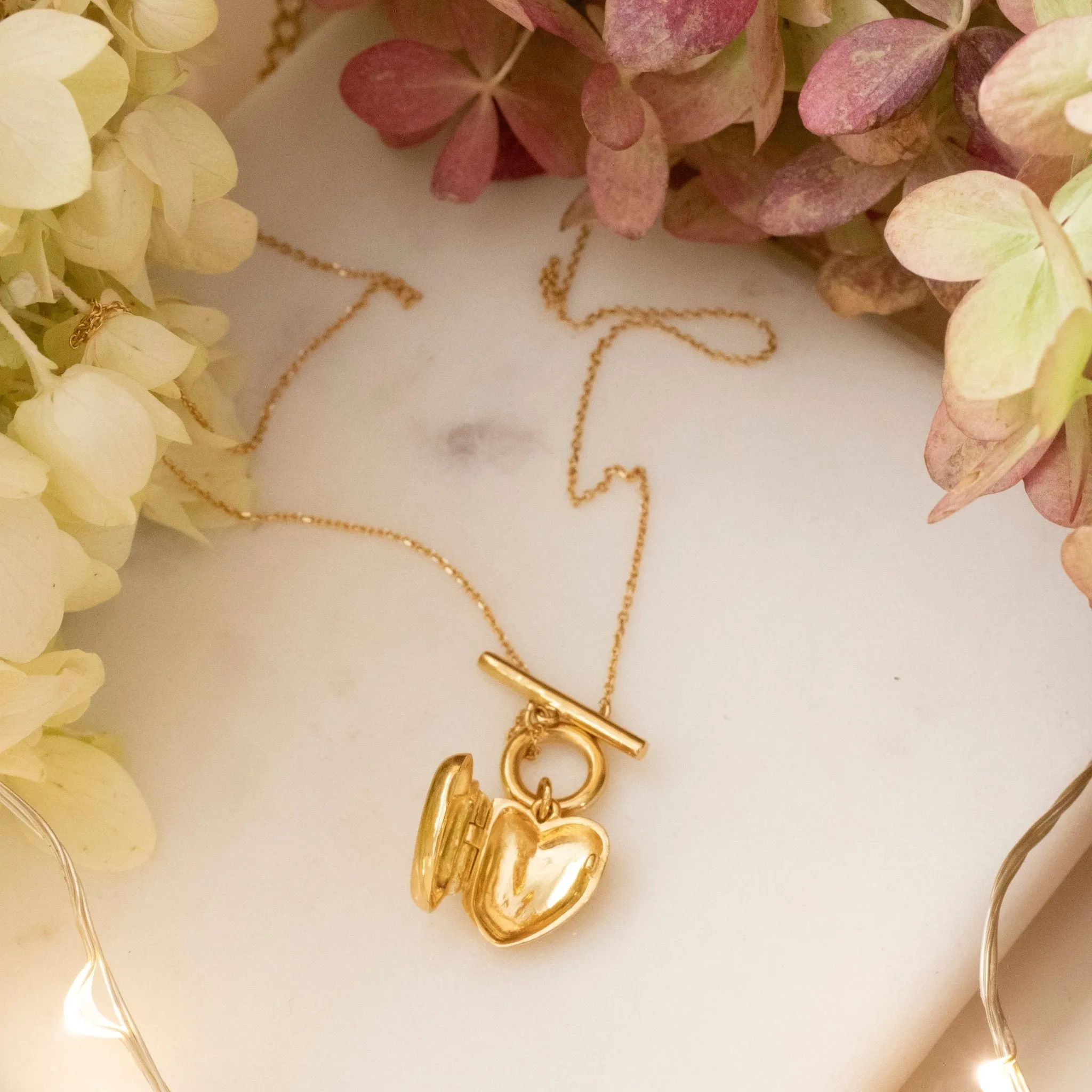 PRE-ORDER FRAICHE INSPIRE MINI SWEETHEART LOCKET NECKLACE - GOLD