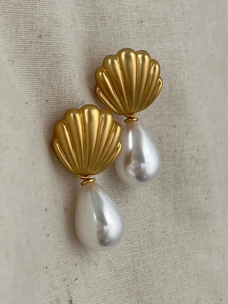 Pre Order: Frosted Shell Pearl Dangle Earrings