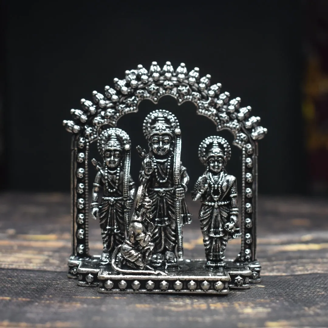 "Sacred Shine: The Radiant Beauty of the Oxidized Pure Silver Ramparivaar Idol"