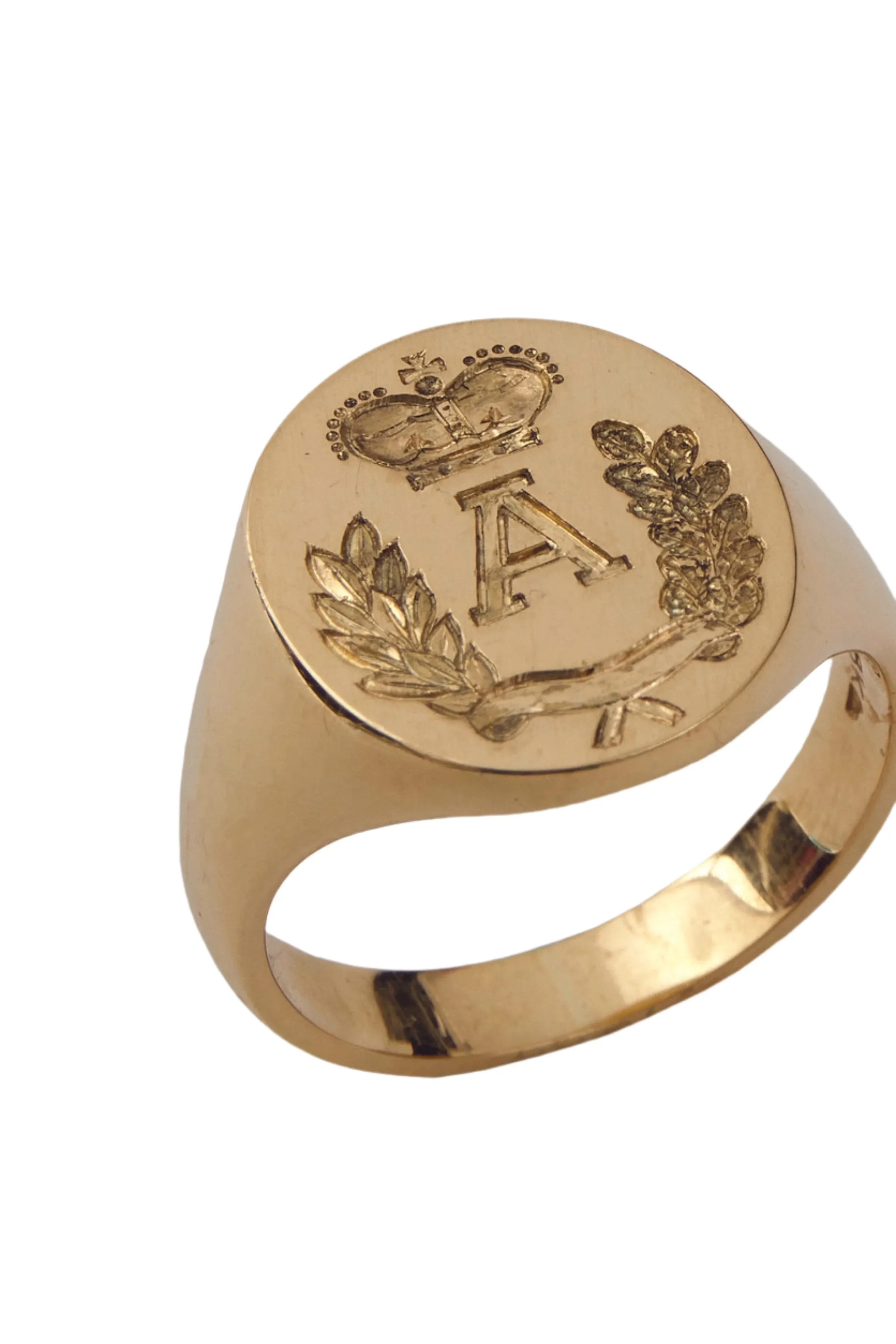 The Alumni Signet Ring