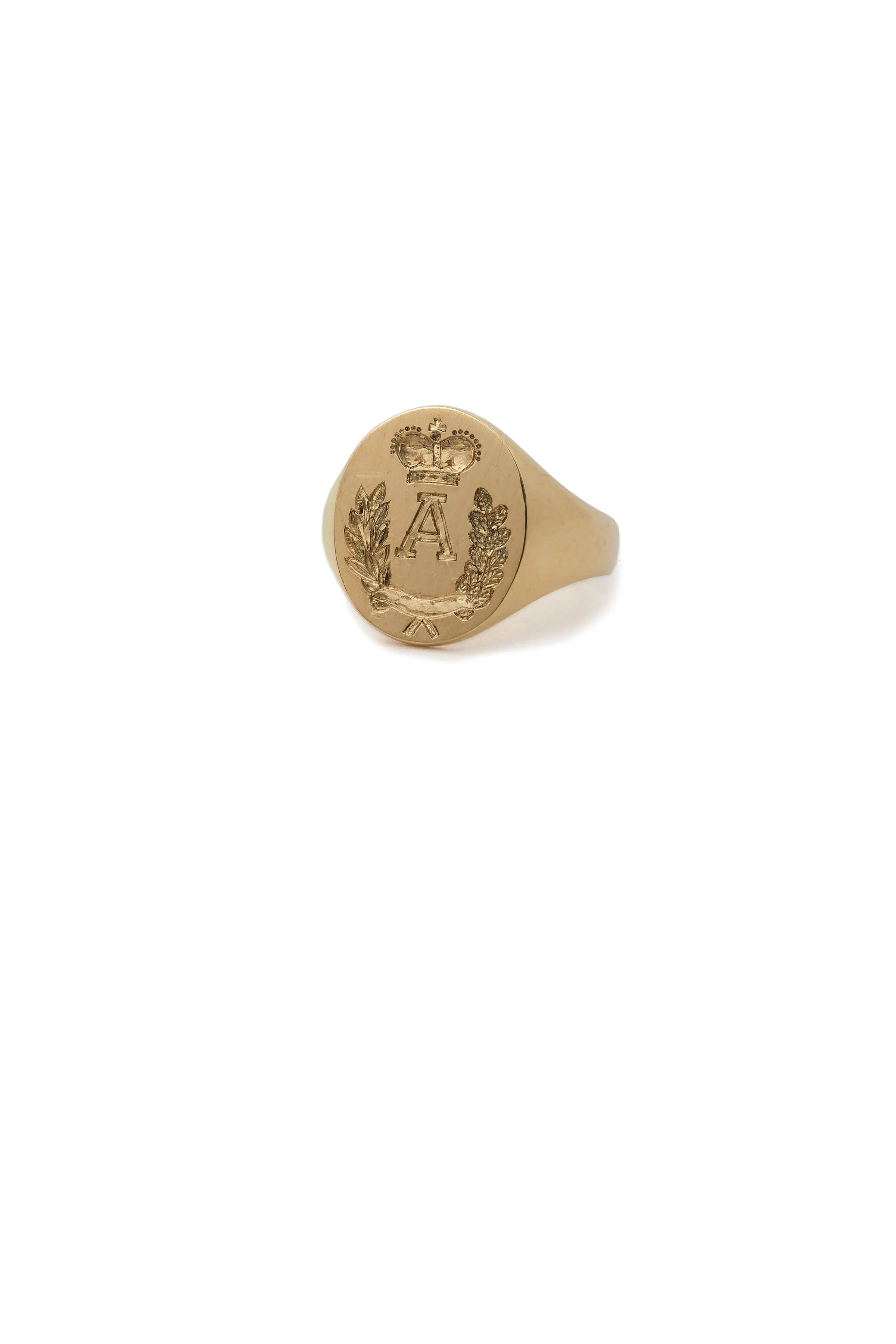 The Alumni Signet Ring