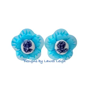 Turquoise Blue & White Petite Fleur Pearl Studs